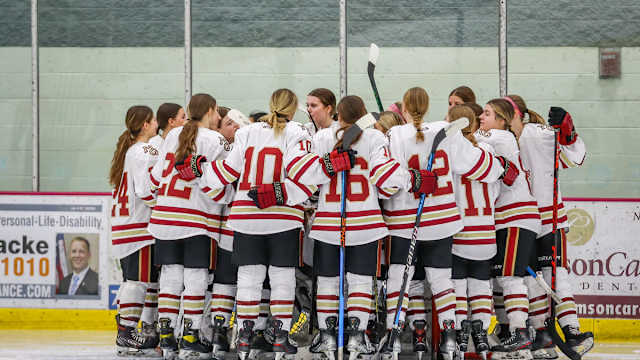 Hill-Murray vs Maple Grove girls Feb4 Jon Namyst4
